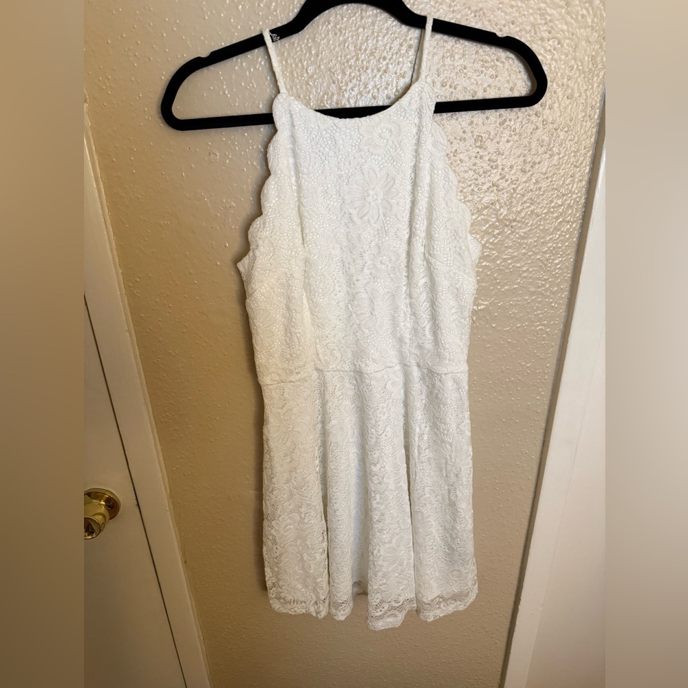 White lace dress